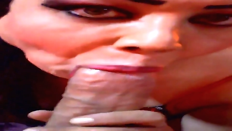 Shatty tranny babe with a big ass and shaved pussy loves to get fucked