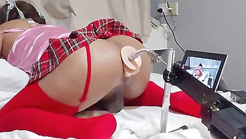 Teen 18+ with a small ass in her underwear 1997 pov