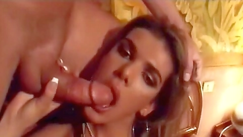 Old blonde takes turns in a threesome with a hot brunette