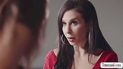 Big boobs milf gets her pussy fucked by a huge dick